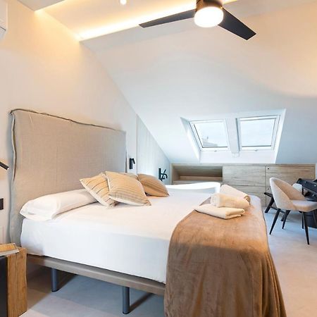 Magnificent Renovated 2Bd 2Bth Duplex With Terrace - City Centre Málaga Dış mekan fotoğraf